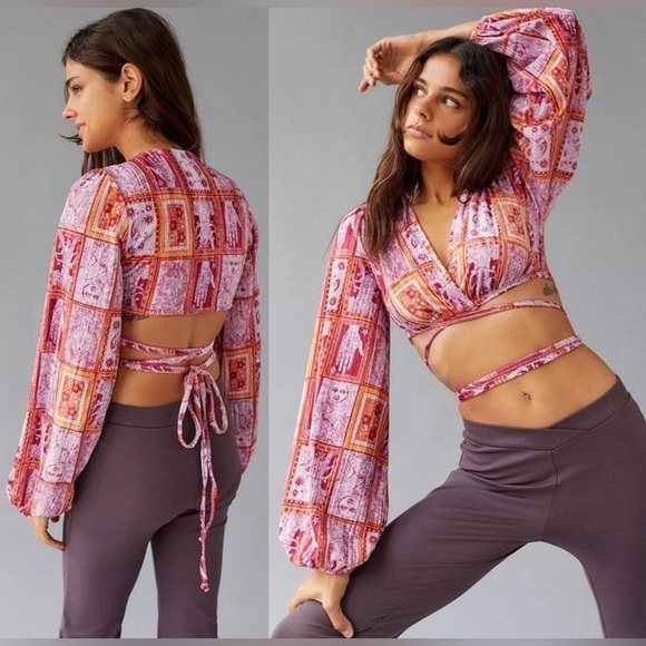 Urban Outfitters UO Florentina Print Wrap Top - Picture 3 of 13